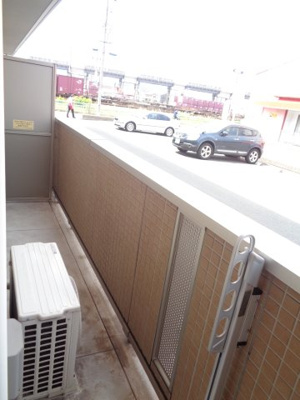 【バルコニー】 | アルコバレーノ | 北東向き