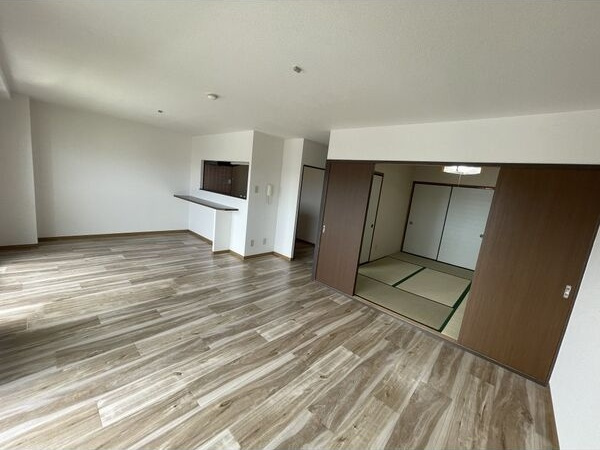 グランドヒルズ鈴木の居間・リビング|リビングです