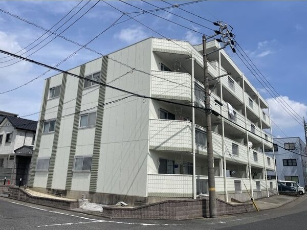 グランドヒルズ鈴木の外観|建物外観を気になさる方へ、見た目の良い物件です