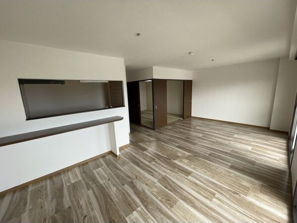 グランドヒルズ鈴木の居間・リビング|使いやすいリビングです