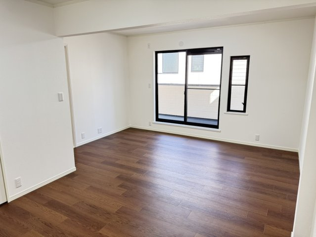 焼津市　本町３丁目　中古住宅　４LDKの洋室