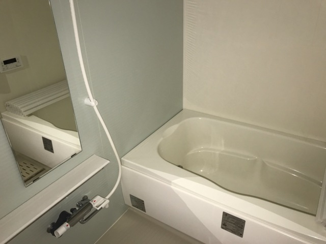 ユニヴァリィエスポアールの浴室