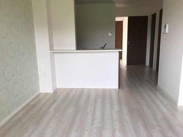 ユニヴァリィエスポアールの居間・リビング