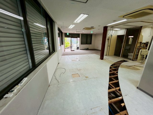 日進市梅森台テナントの内装