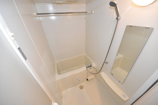 アーデン谷町の浴室