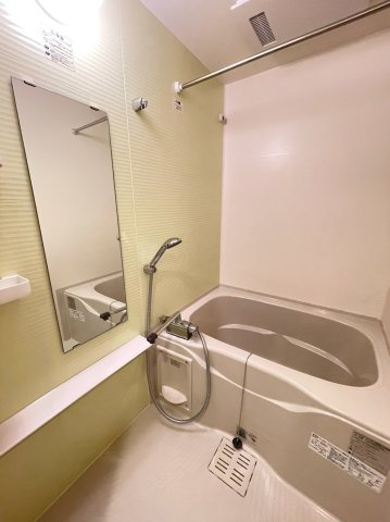 HRフロントリーガル難波WESTの浴室