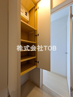 【その他】 | 浜田山戸建 | 廊下収納