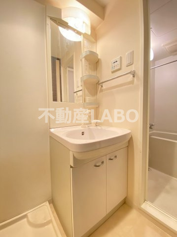 ジュネーゼみなと弁天町の洗面所