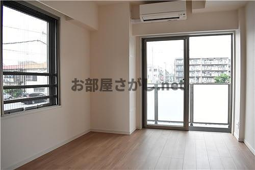 N-stage下総中山【高級デザイナーズ／11月中旬入居可】の居間・リビング