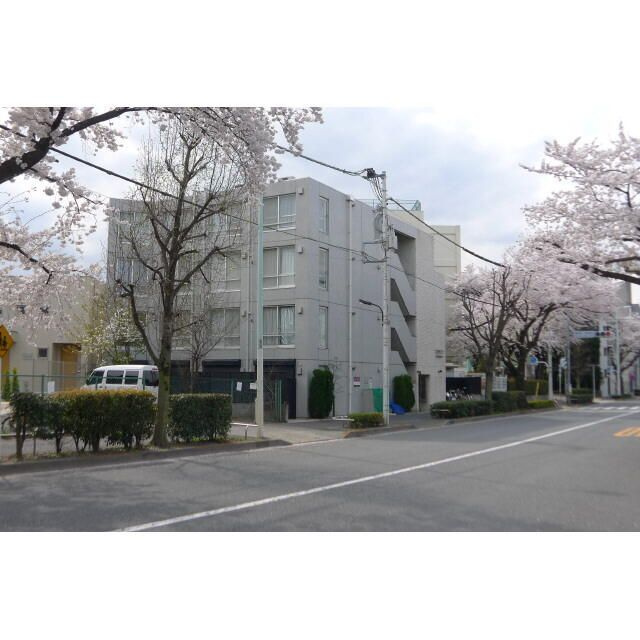 ＺＥＳＴＹ春日町の駐車場|☆このお部屋は仲介手数料0円です☆