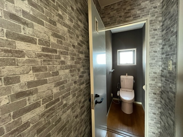 泉池町　売事務所のトイレ