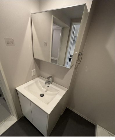 【大阪府】大阪市生野区　1棟投資アパートの独立洗面台