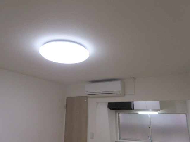 ことぶき荘の洋室|★シーリングライﾄ★