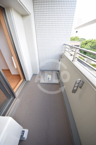 アリヴィオ夕陽ヶ丘　五条小学校区のバルコニー|アリヴィオ夕陽ヶ丘　バルコニー