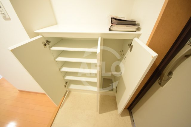 アリヴィオ夕陽ヶ丘　五条小学校区の収納|アリヴィオ夕陽ヶ丘　シューズボックス