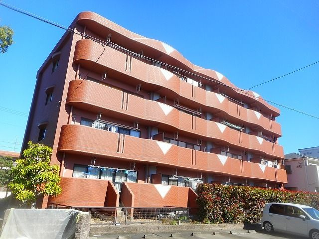 ルピナス・イースト