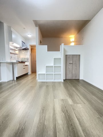 サンテラス・TUTOMIの居間・リビング|おしゃれなリビングです