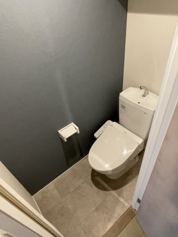 サンテラス・TUTOMIのトイレ|清潔感のあるトイレです