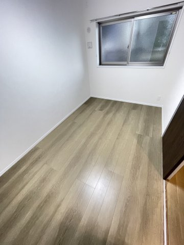 サンテラス・TUTOMIの居間・リビング|こちらの居間で趣味の時間をお楽しみください