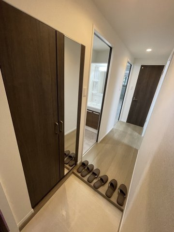 サンテラス・TUTOMIの玄関|玄関です