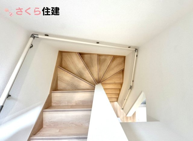 クレイドルガーデン　宇都宮市川田町第6　11号棟のその他共用部分|あると便利！手すり！！階段を昇り降りの際転落防止にもなります。
