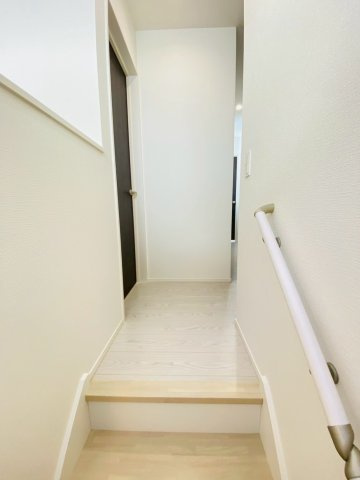 よかタウン／菊池郡菊陽町津久礼１２期／１号棟の玄関