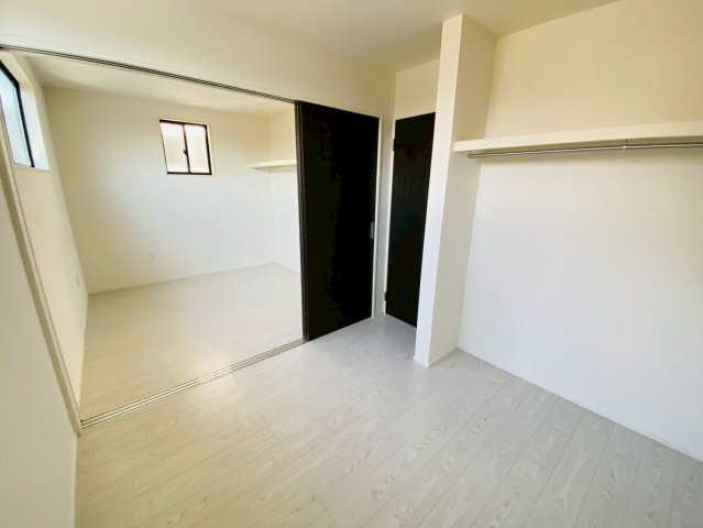 よかタウン／菊池郡菊陽町津久礼１２期／１号棟の洋室