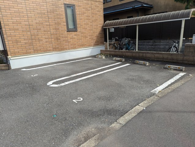 グリーンハイツの駐車場