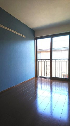 グリーンハイツの洋室