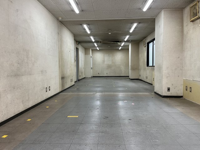 大阪市西区立売堀４丁目の店舗事務所の内装