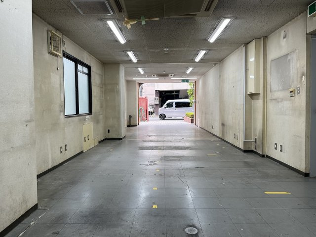 大阪市西区立売堀４丁目の店舗事務所の内装