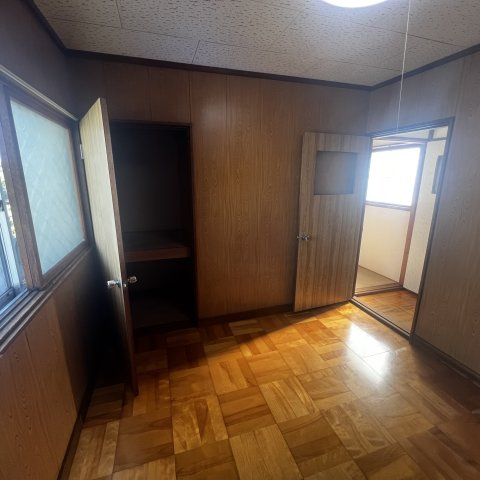 登別市片倉町3丁目6-4戸建の居間・リビング