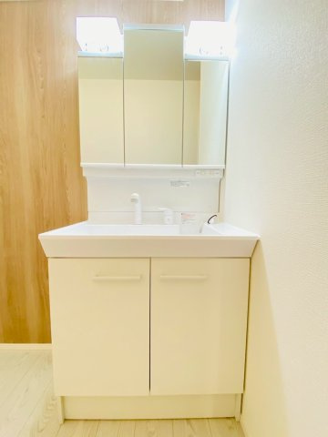 よかタウン／菊池郡菊陽町津久礼１２期／２号棟の独立洗面台