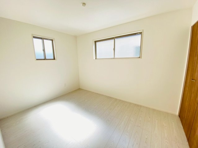 よかタウン／菊池郡菊陽町津久礼１２期／２号棟の洋室