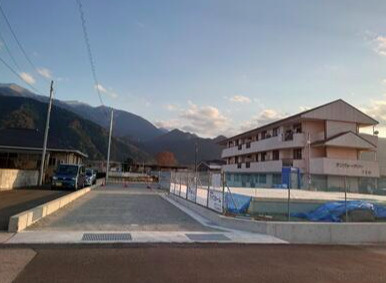 船木 国領　売土地の前面道路含む現地写真