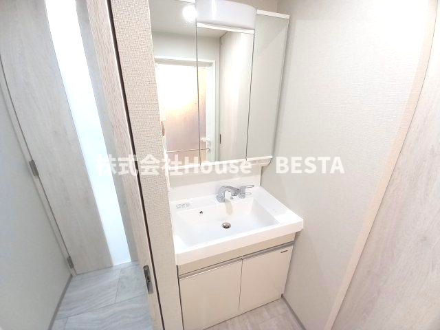 ネクストステージ神戸元町の独立洗面台