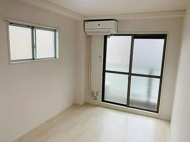 大阪市東成区　1棟収益マンションの洋室