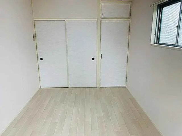 大阪市東成区　1棟収益マンションの洋室