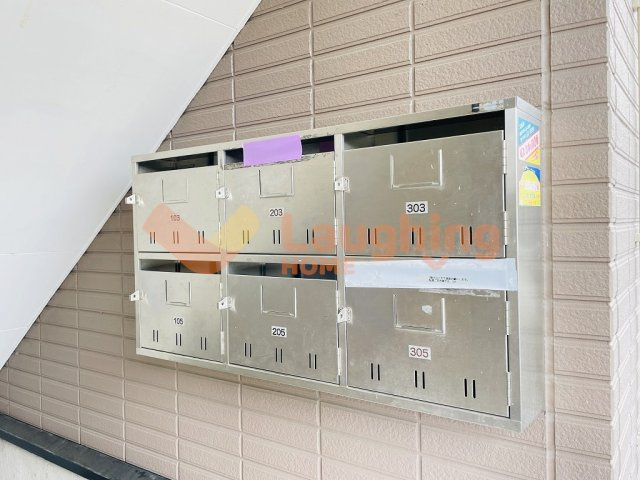 久留米市上津町のアパートのロビー