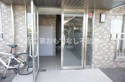 【エントランス】 | メゾンプチシャトー砂場