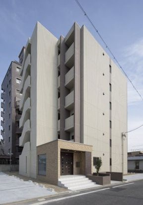 ラ・レガーロの外観