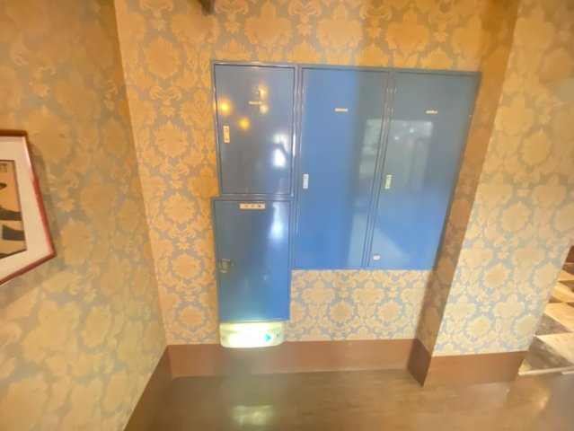 半田　丸万ビルのその他