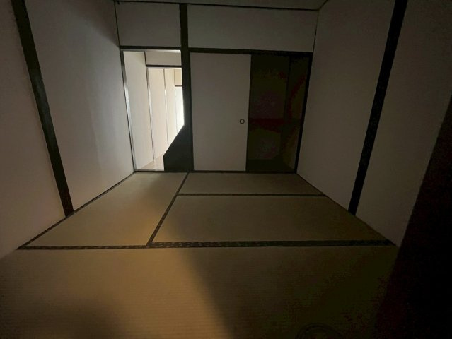 如是町貸家の寝室