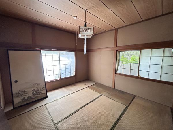 八戸市大字市川町字古館の洋室|【リフォーム前】8帖洋室になる予定のお部屋です。