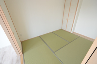 ジオ西宮北口瓦林町の和室