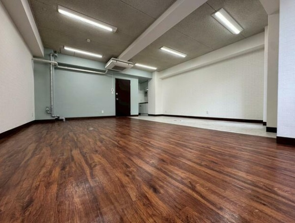 宮下パークビル（旧 U-natura）の内装