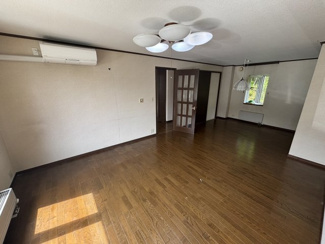 【居間・リビング】 | 北湯沢　温泉付き戸建