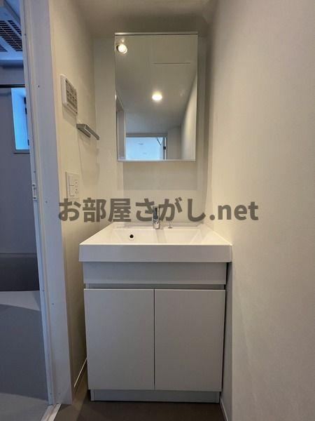 ASTILE三軒茶屋Ⅳ【最上階の築浅デザイナーズ】の洗面所