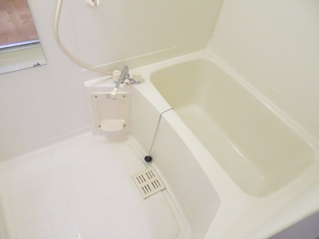 レジデンスカワセの浴室