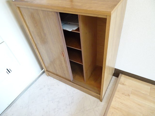 レジデンスカワセの玄関